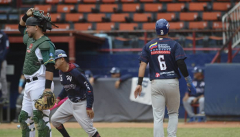 Marineros desplegó un total de 14 hits, además de dos cuadrangulares ante Samanes. Marineros desplegó un total de 14 hits, además de dos cuadrangulares ante Samanes.