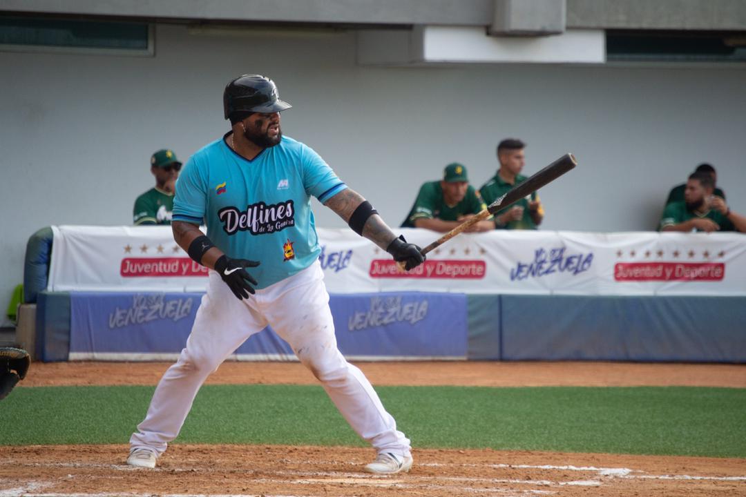  Delfines dejó en el terreno a Samanes y se afianza en el segundo lugar de la tabla