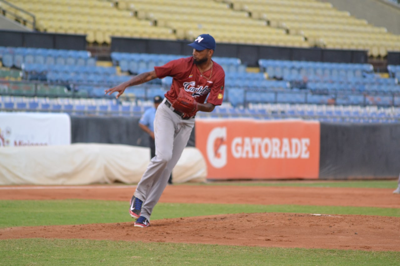 Luis Martínez encaminó a Carabobo a su primer triunfo