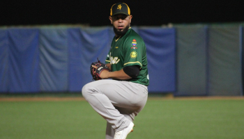 Samanes barrió la serie de 2 juegos en La Guaira