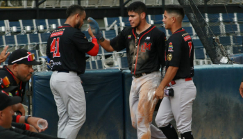 Líderes debutó en postemporada con victoria en el primero de la semifinal