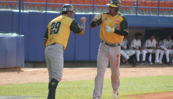 Samanes logra quedarse con el duelo de fuerza en entradas extras ante Centauros