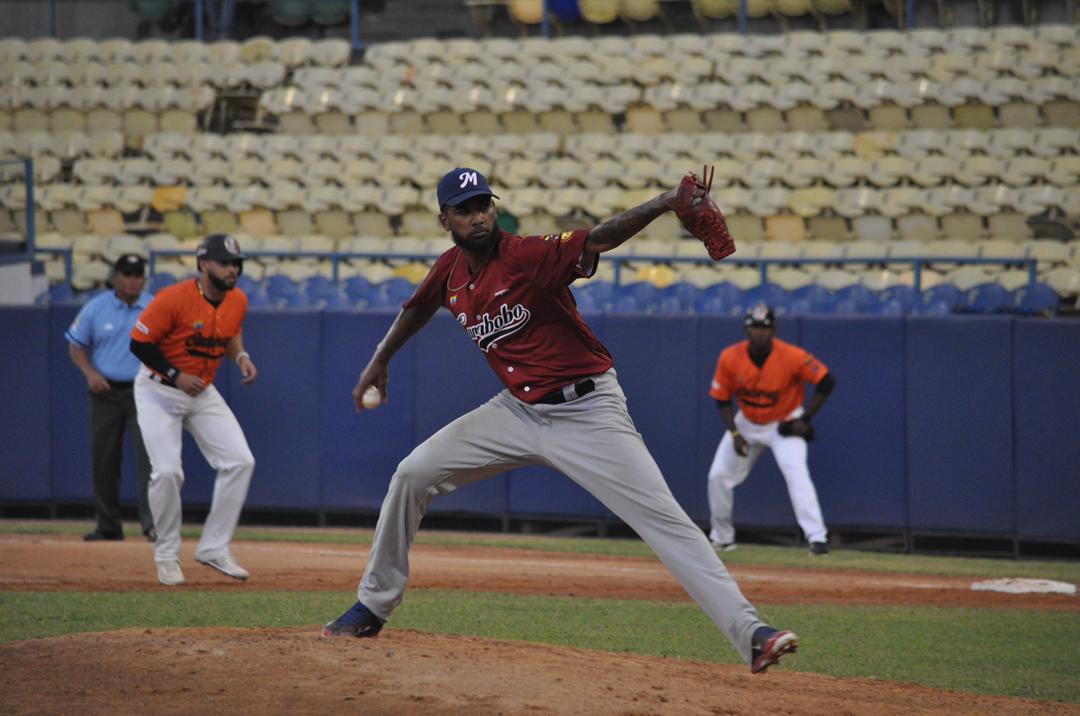 Marineros derrotó a Caciques en Caracas