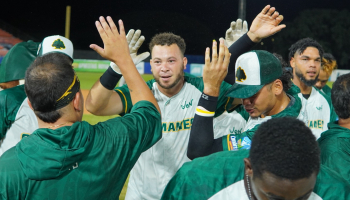 Samanes de Aragua conquistó su segunda victoria del Round Robin en el último tercio del juego. 